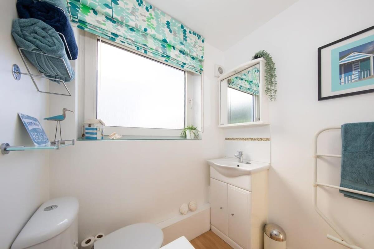 Sunny & Modern Near The Beach & Village W Parking East Wittering Exterior foto